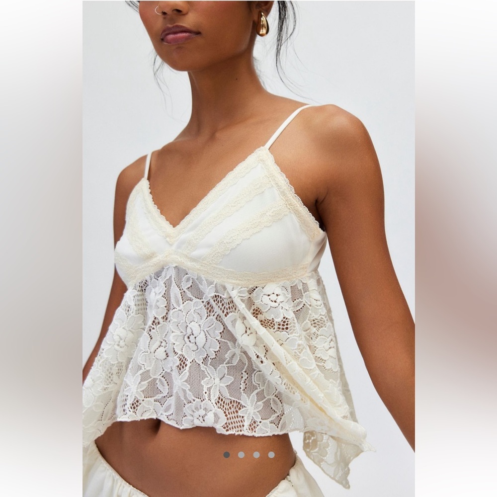 Kimchi Blue Lilian Spliced Lace Babydoll Cami NWT Small